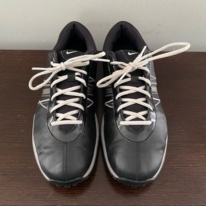 Ladies Nike golf shoe size 10